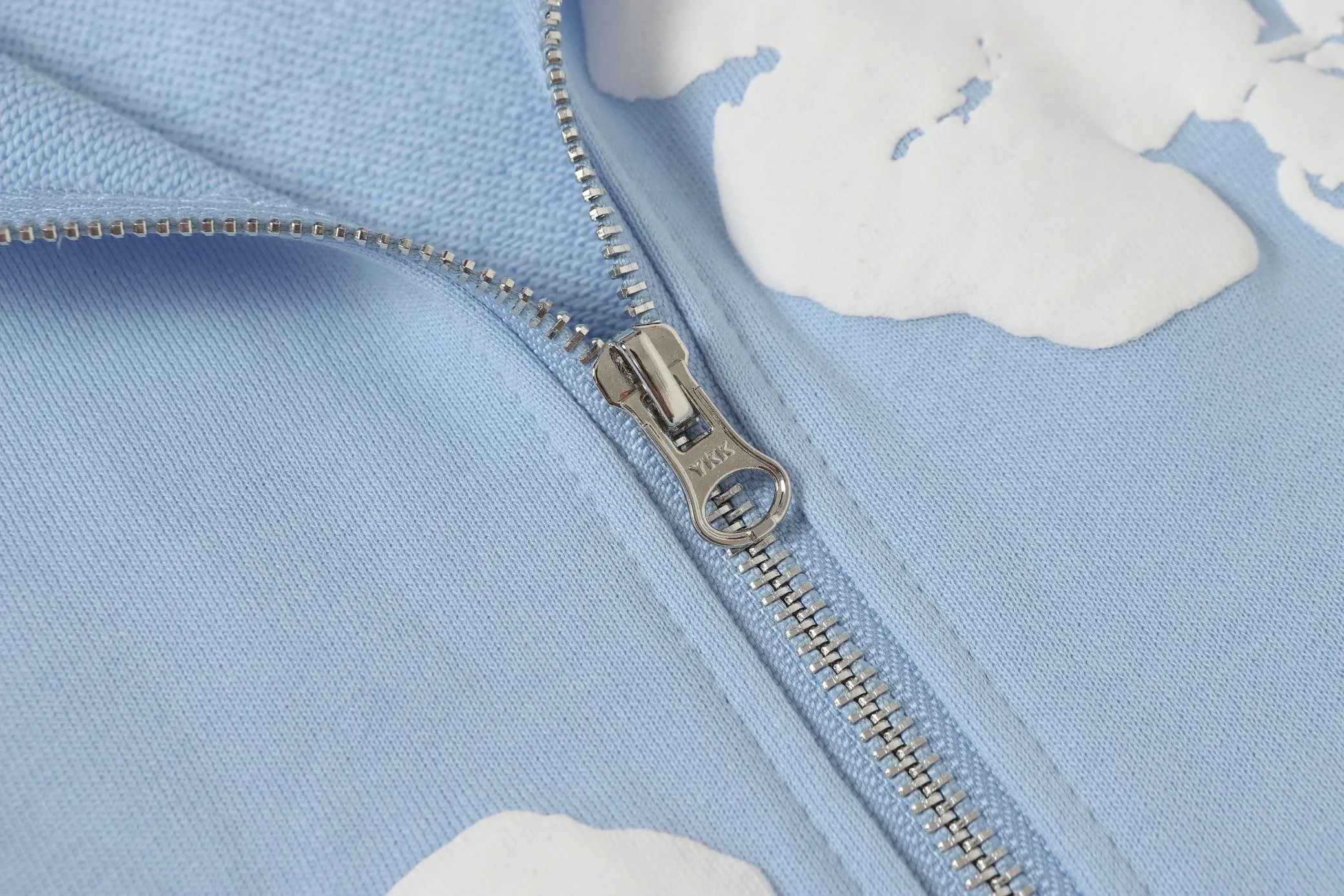 16 colors DENIM TEARS Kapok European and American trendy brand high-quality foam printed hooded sweatshirt jacket. Terry fabric weighs 380 grams. Threads are customized and dyed in the same color. Color Black Gray Blue Green Royal Blue Purple Red Orange Colorful Blue Pink White Sky Blue Brown Carbon Gray Black Gray White White Size S-XL
